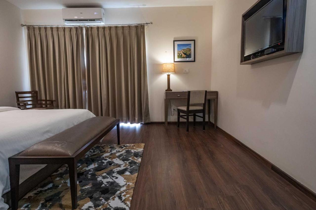 Hotel Alaya Dehradun Eksteriør bilde