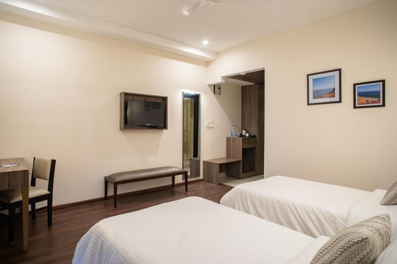 Hotel Alaya Dehradun Eksteriør bilde