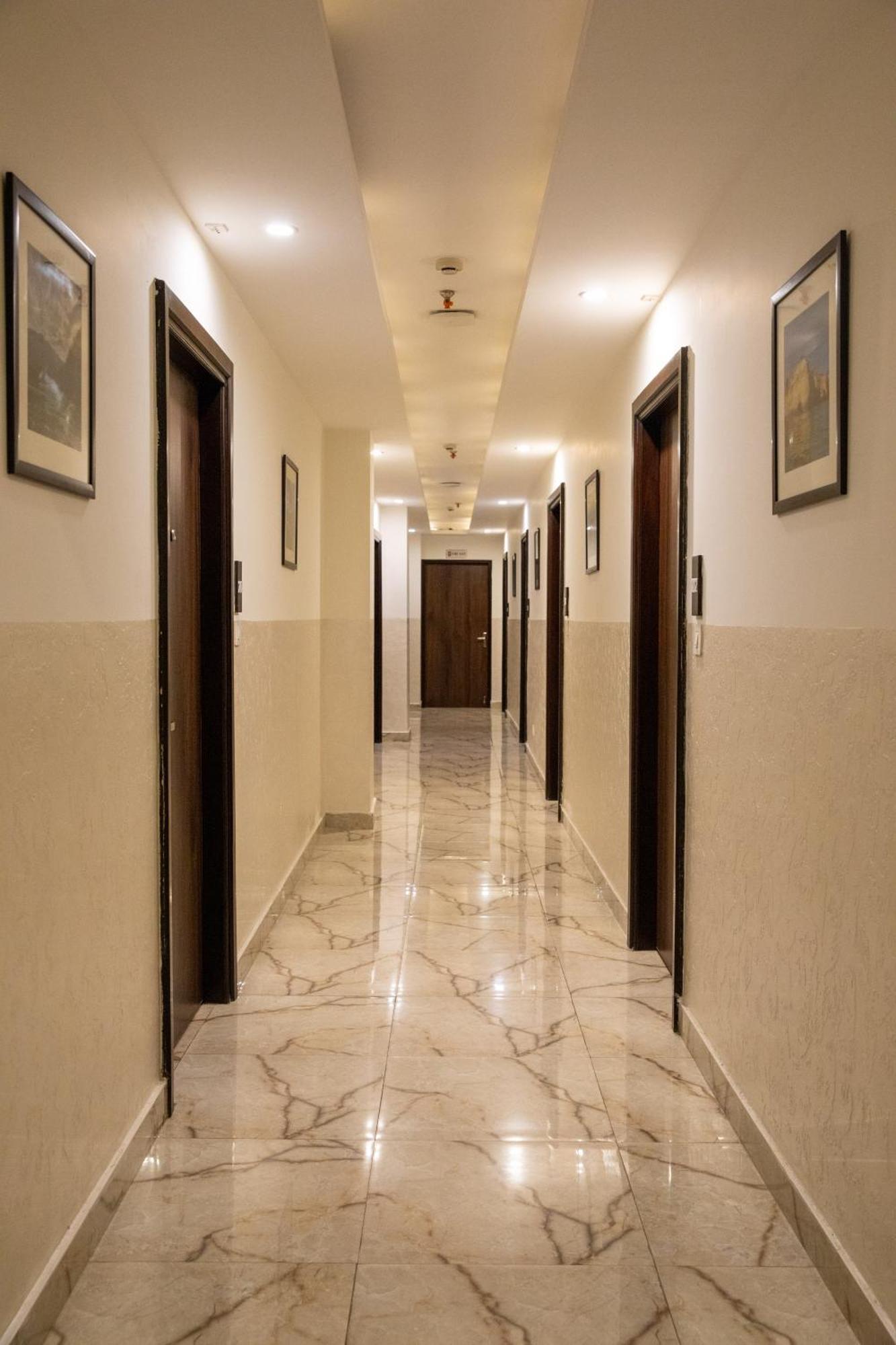 Hotel Alaya Dehradun Eksteriør bilde