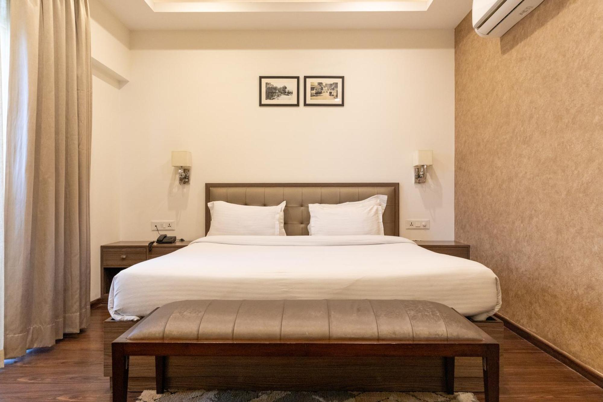Hotel Alaya Dehradun Eksteriør bilde